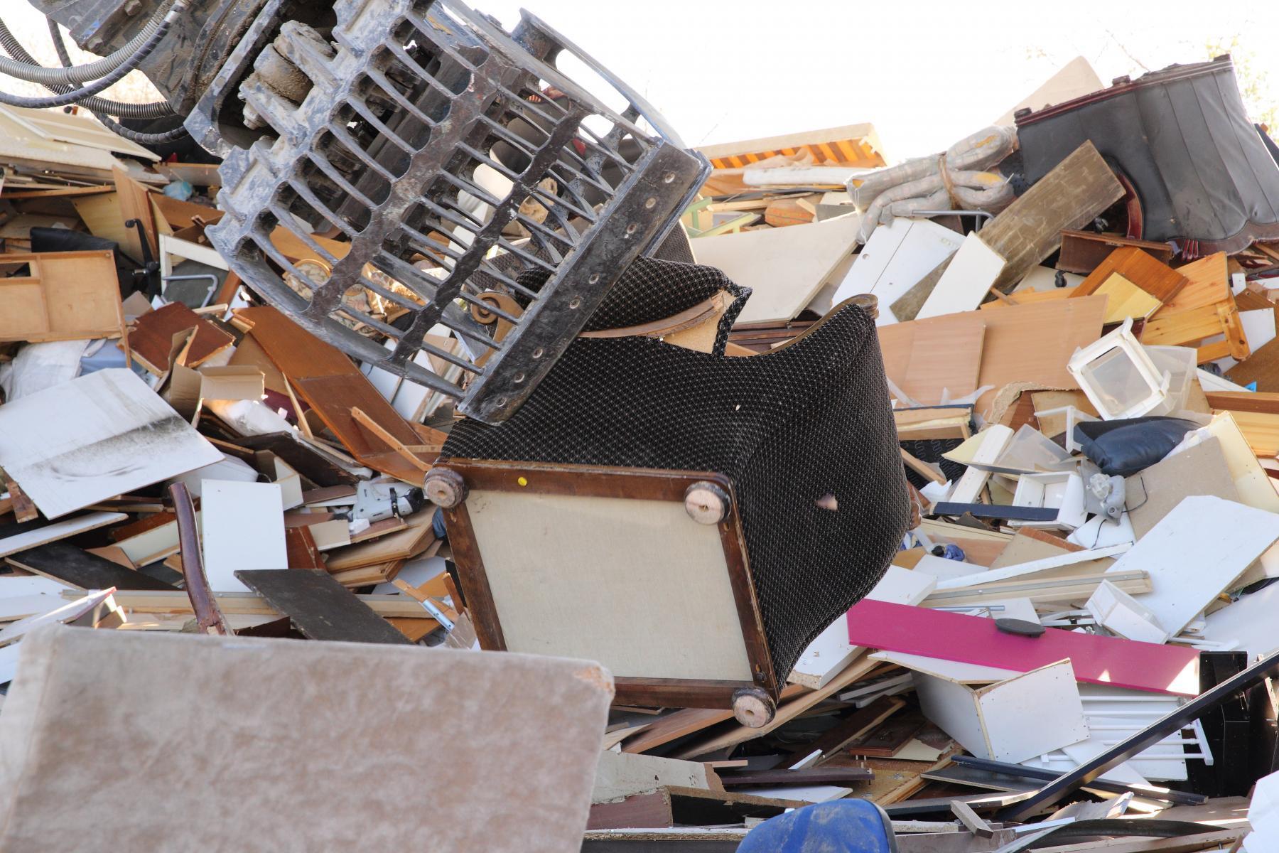 400,000 metric tons of urban furniture recovered and recycled