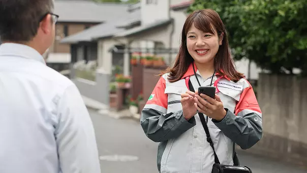 料金徴収の様子